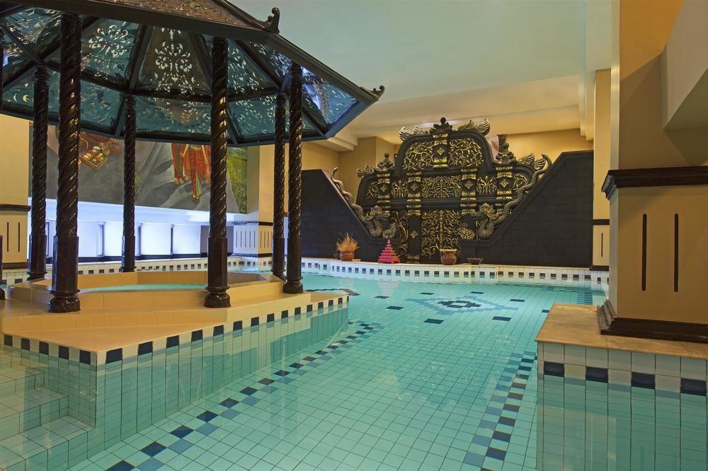 Mustika Yogyakarta Resort And Spa Maguwo Экстерьер фото